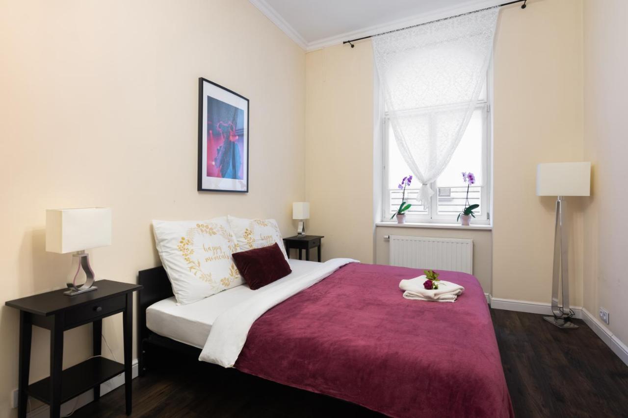 Uroczy Apartament Loretanska Apartment Krakow Bagian luar foto